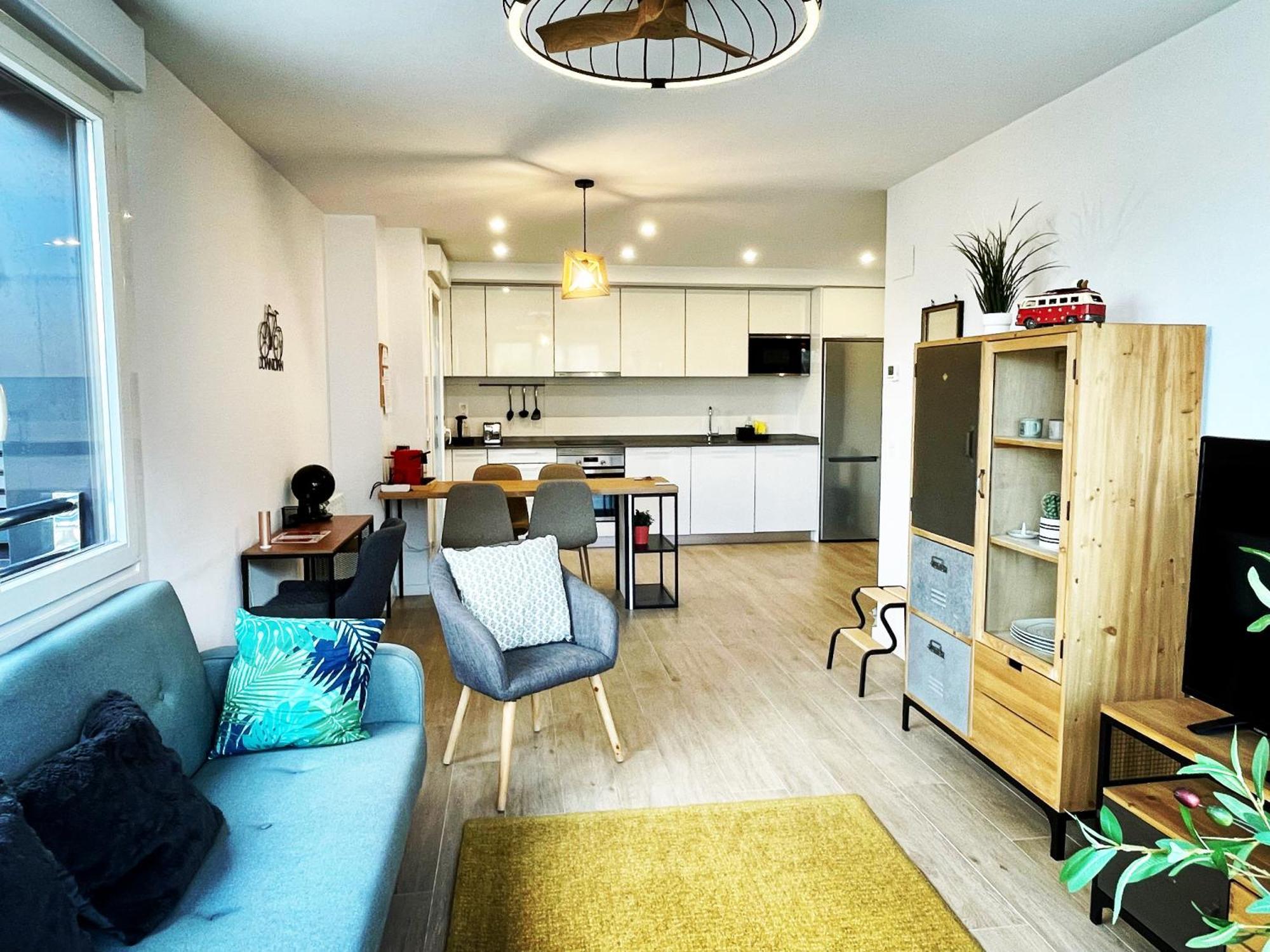 Gran Bilbao Xi With Parking By Aston Apartament Barakaldo